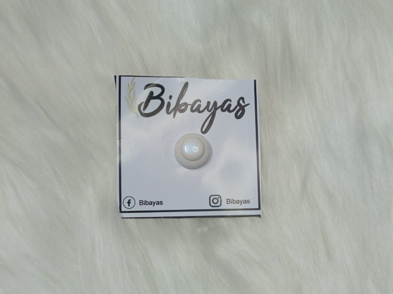 Hijab Magnet Button White