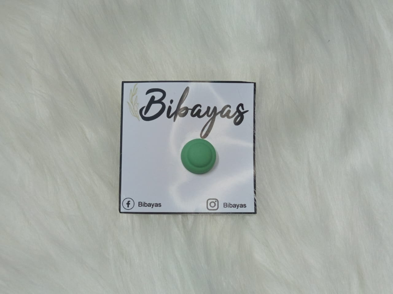 HIjab Magnet button Light Green