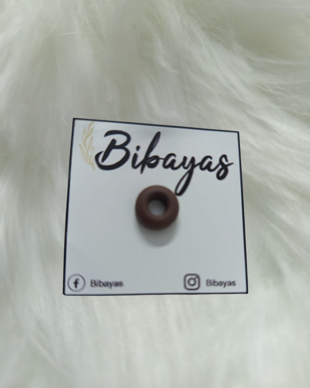 HIjab Magnet Brown round